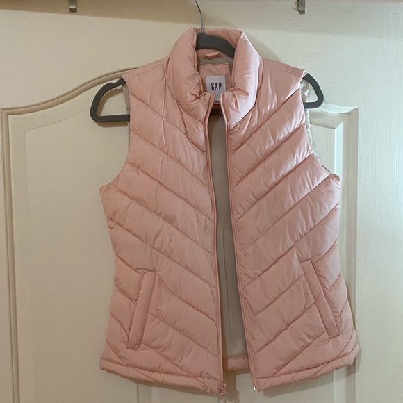GAP Jackets & Blazers - Sweet Pink GAP puffer vest